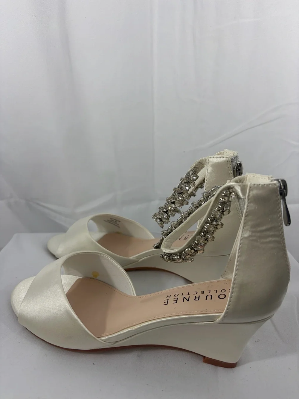 NWT Journee Women’s Size 8.5 Ivory Satin Open-Toe Bedazzled Wedge Sandals